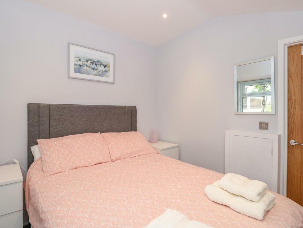 Vila 201 Norton Park Dartmouth Exteriér fotografie